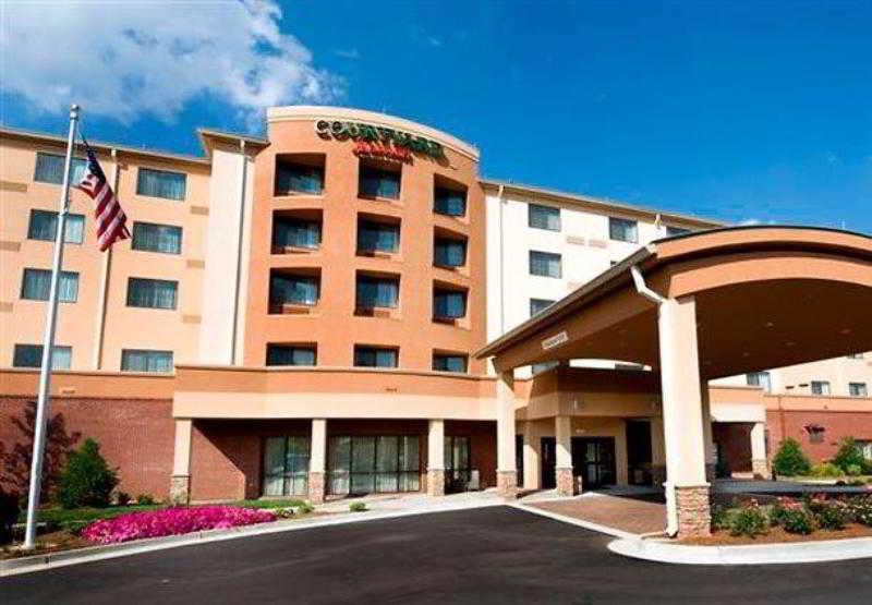 Courtyard By Marriott Atlanta Buford Mall Of Georgia Exterior foto